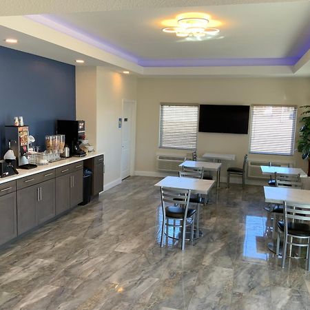 Days Inn By Wyndham Troy Il エクステリア 写真