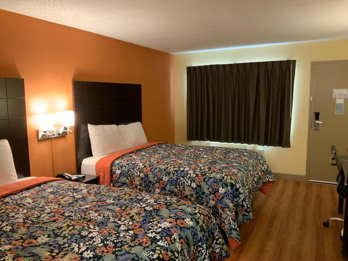 Days Inn By Wyndham Troy Il エクステリア 写真