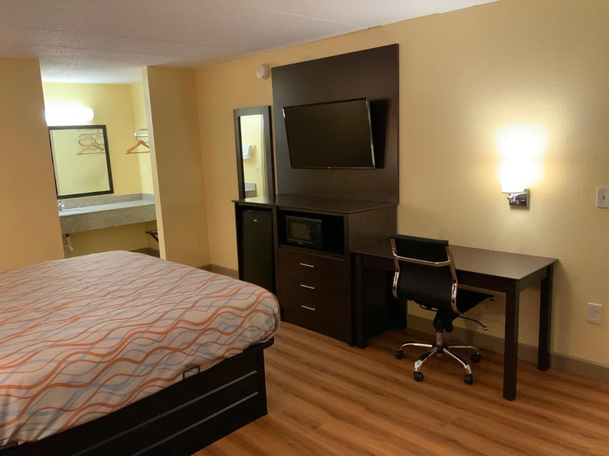 Days Inn By Wyndham Troy Il エクステリア 写真