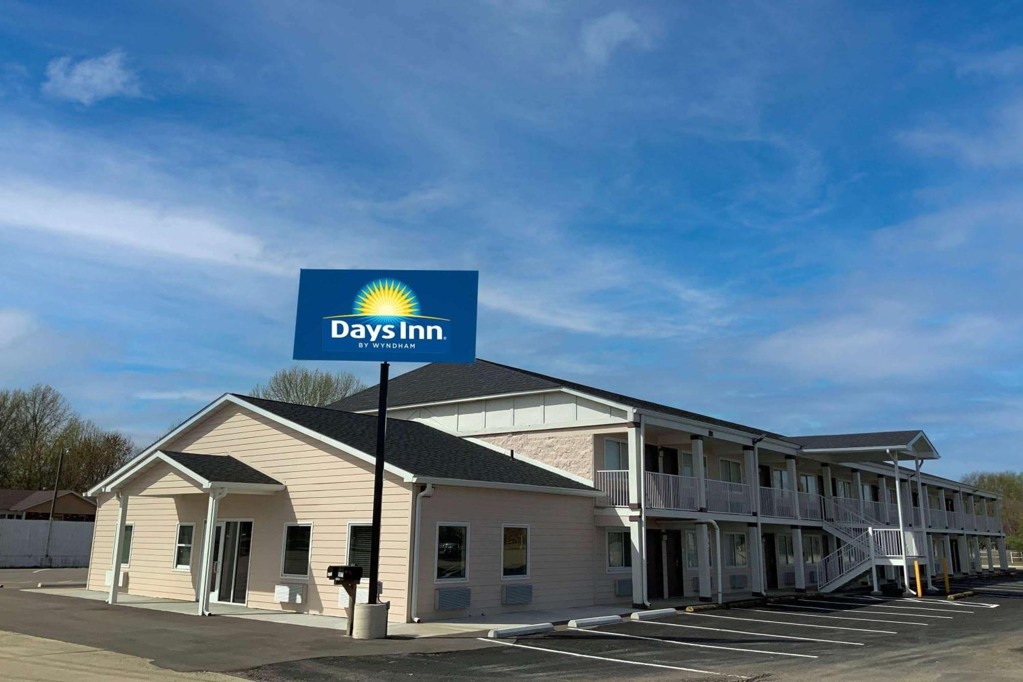 Days Inn By Wyndham Troy Il エクステリア 写真